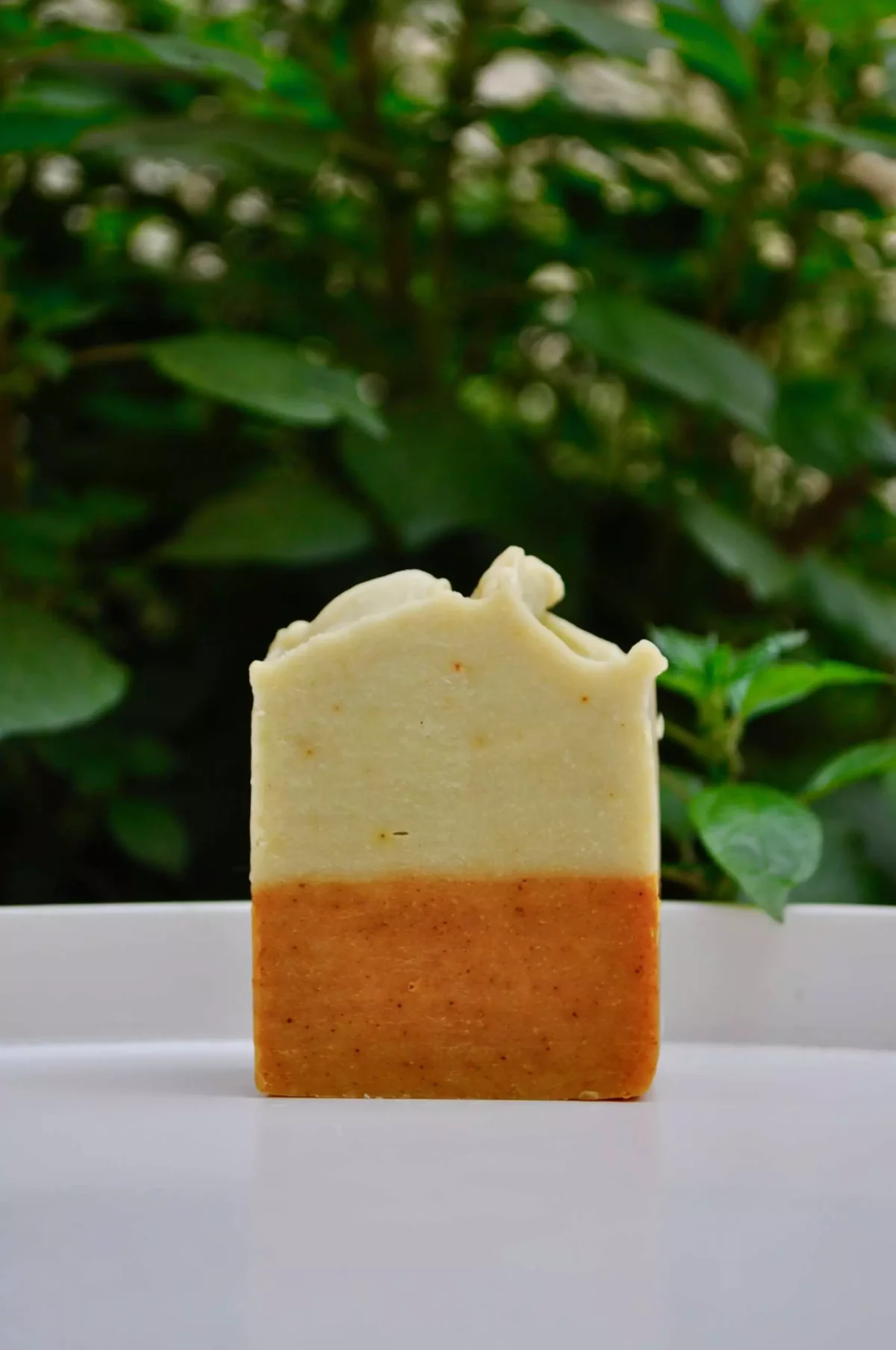 GERANIUMLEMON0.webp Sabahat Φυσικό Σαπούνι Λεμονόχορτο & Γεράνι – Αναζωογονητικό & Τονωτικό για Μαλλιά, Πρόσωπο & Σώμα» - Image 1