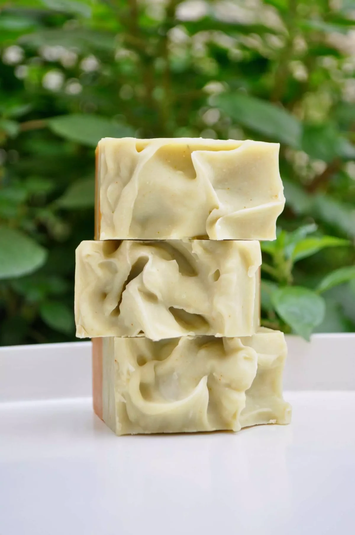 Sabahat Φυσικό Σαπούνι Λεμονόχορτο & Γεράνι – Αναζωογονητικό & Τονωτικό για Μαλλιά, Πρόσωπο & Σώμα» - Image 2