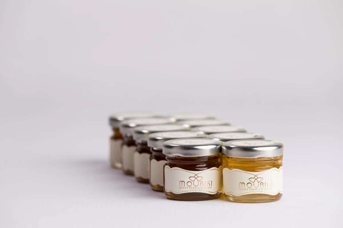 MG_4834.webp MOURIKI Μέλι Ανθέων – 100% Ελληνικό Φυσικό Μέλι από Άγρια Λουλούδια - Image 1